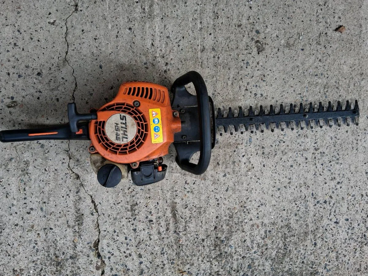 Stihl hedge trimmer - Image 1