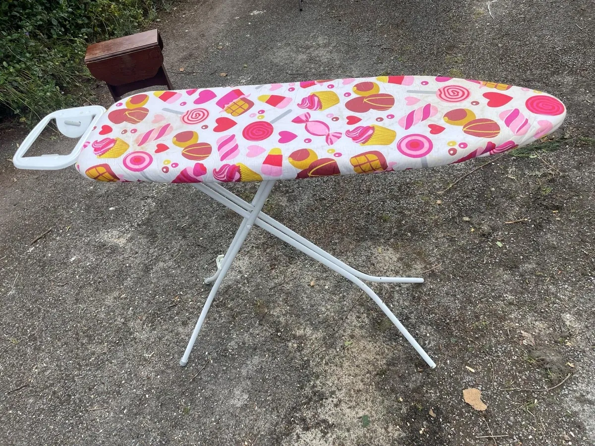 Ironing board - Image 3