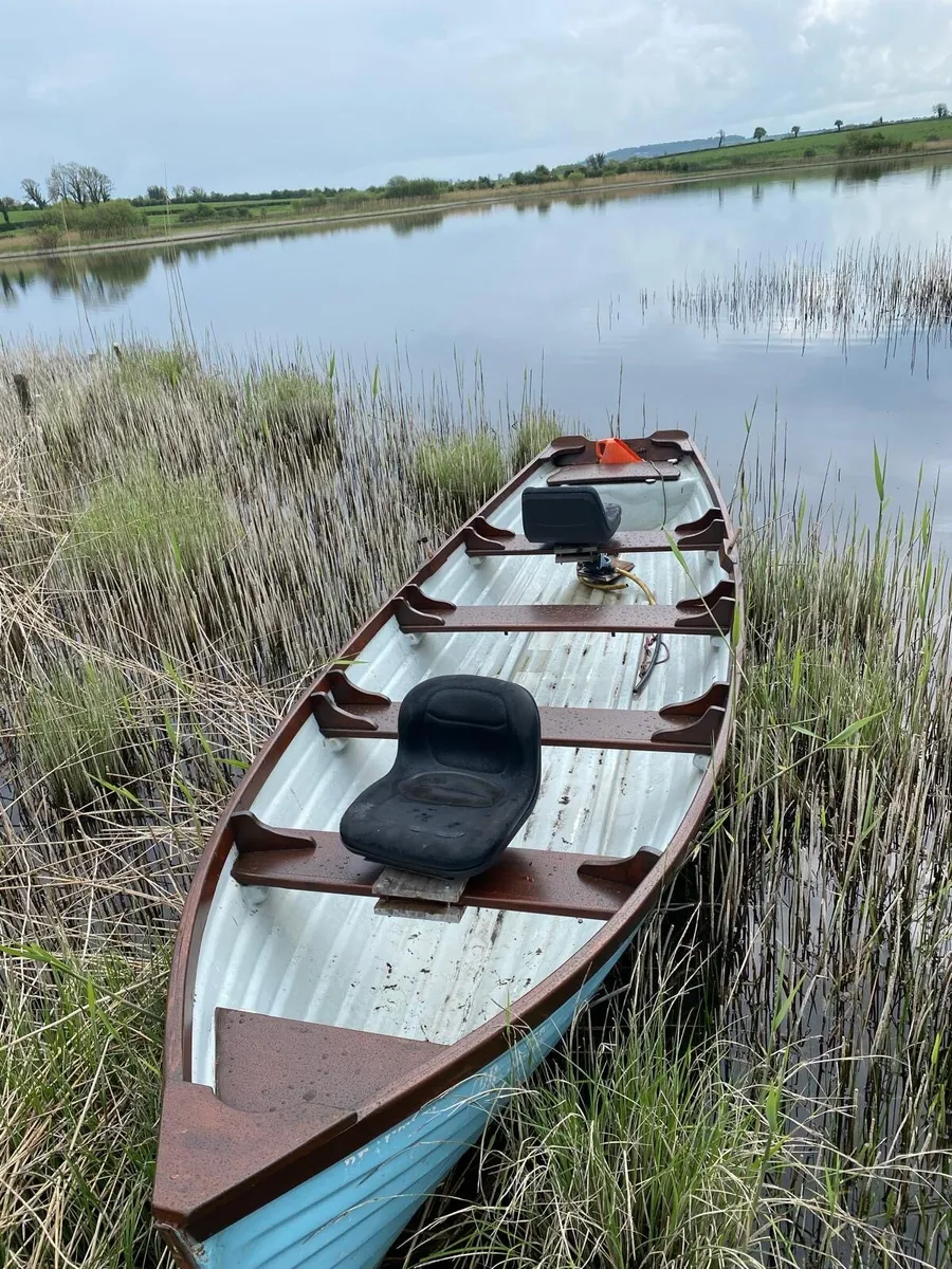 19FT Anglers Fancy Burke Boat - Image 3