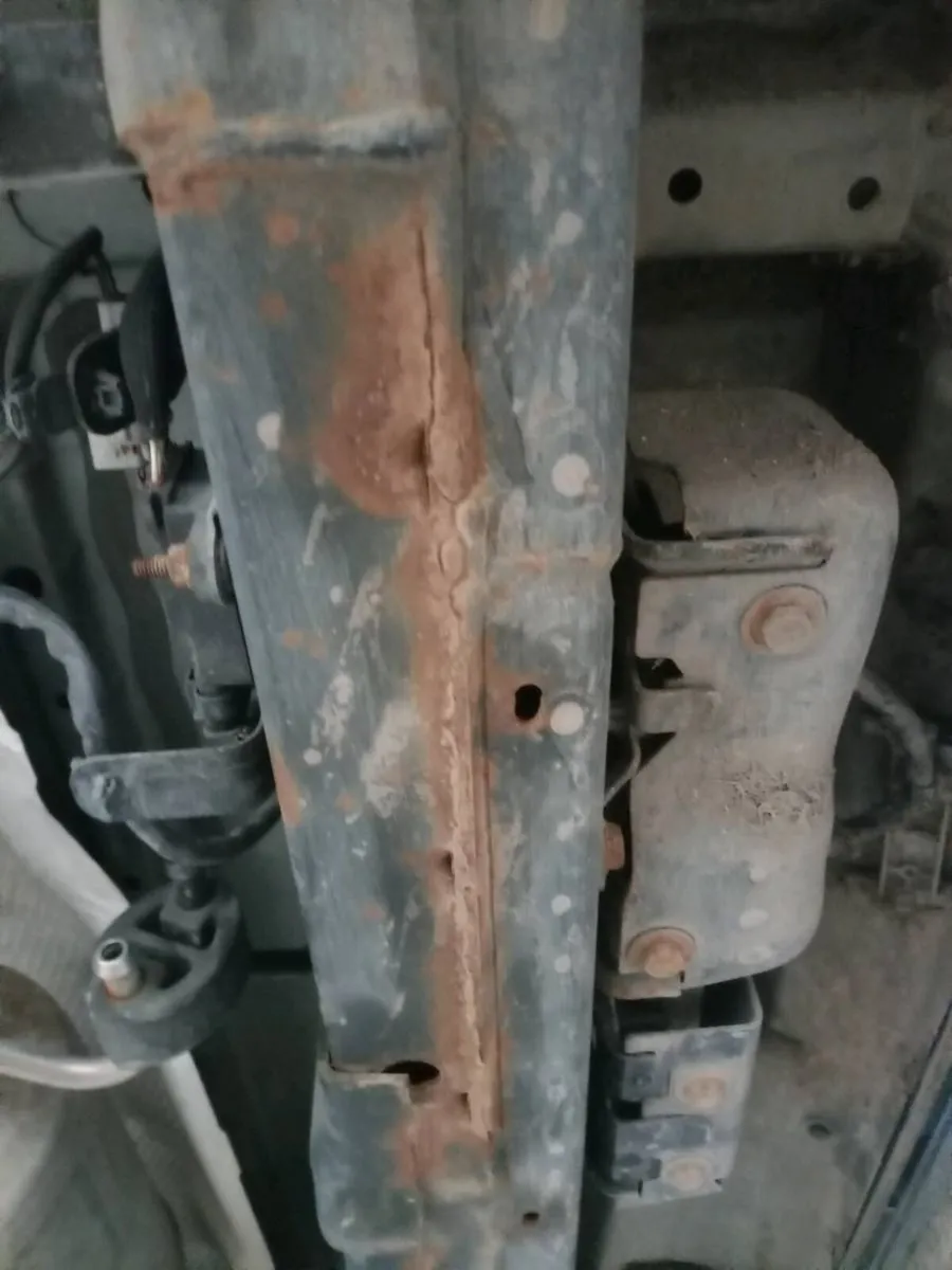Mobiblast sandblasting and underbody protection - Image 2