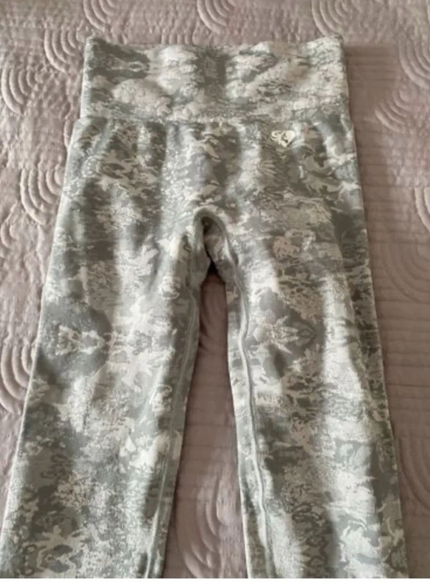 Penneys Grey Leggings Size S - Image 2