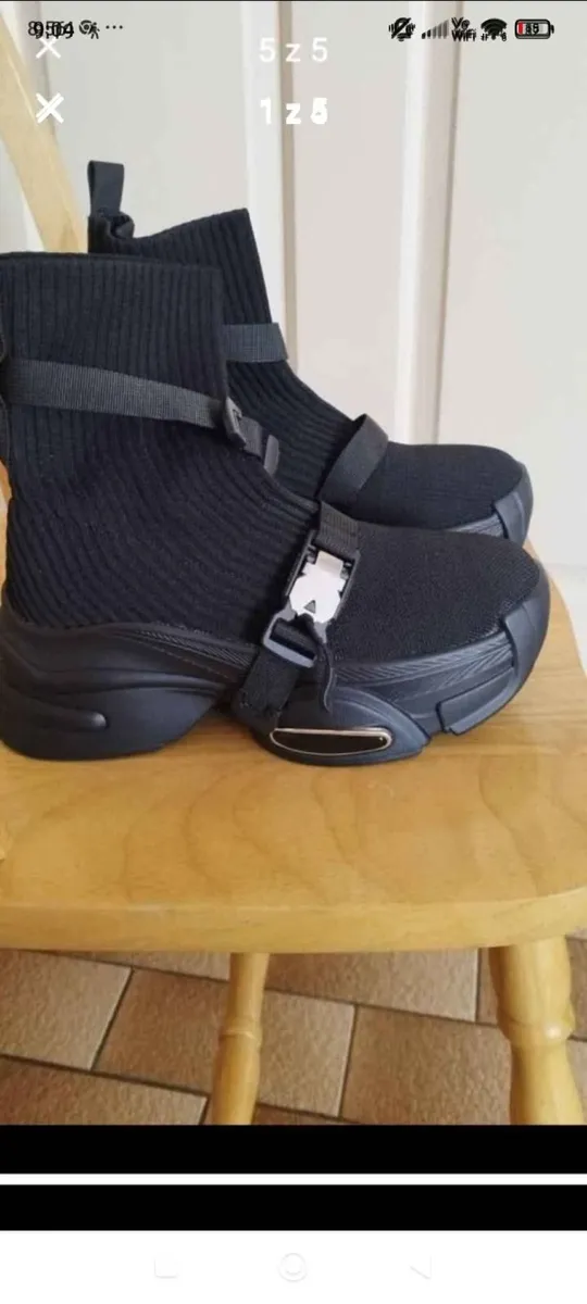 Ladies boots - Image 1