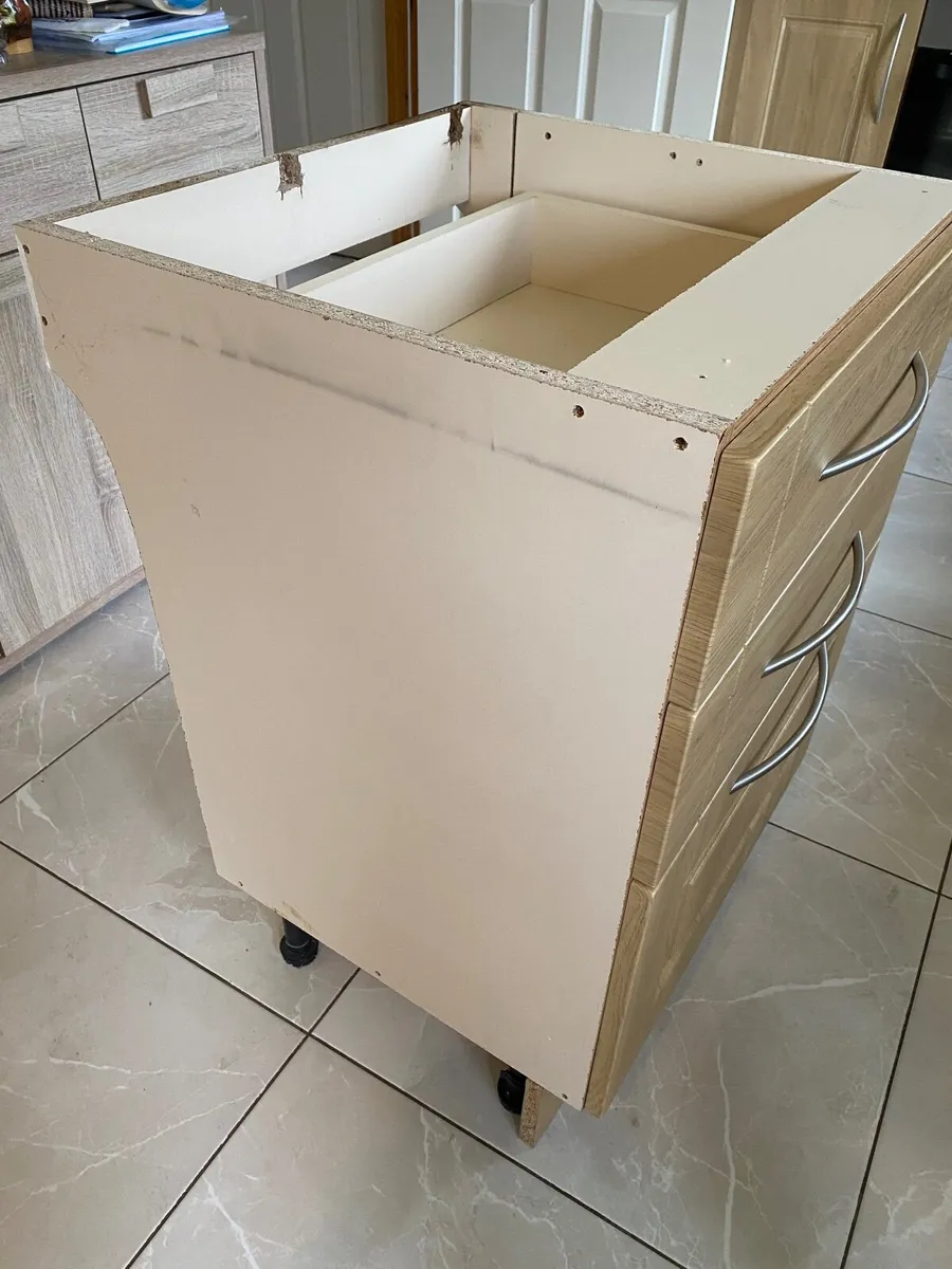 Kitchen cabinet - Image 4