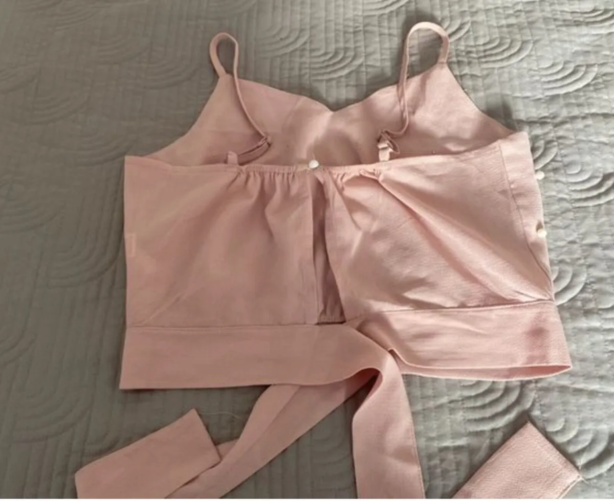 Shein Top Size S - Image 4