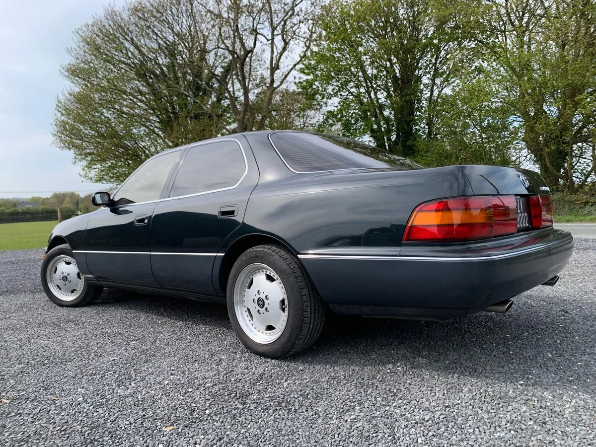 TOYOTA CELSIOR - Image 4
