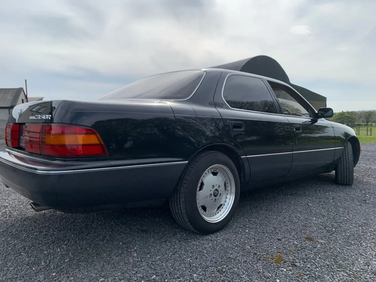TOYOTA CELSIOR - Image 3