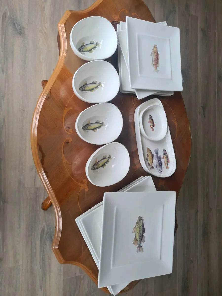 Plates/Bowls Serving set - Image 1