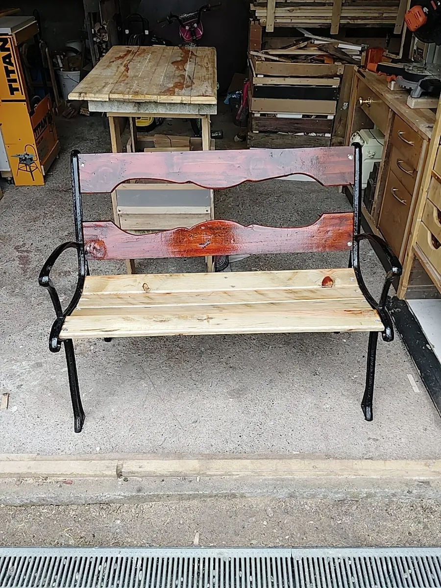 Outdoor garden bench - Image 1
