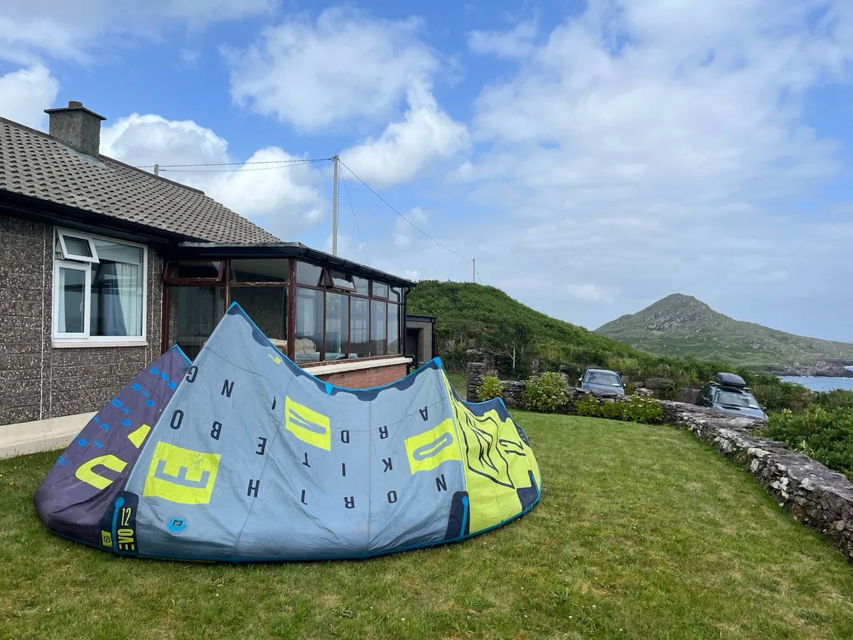 Kitesurf kites - North Dice 10m North Evo 12m - Image 2