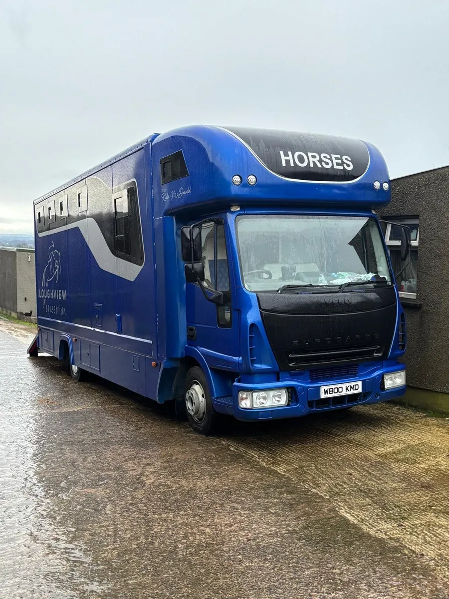 Horse lorry - Image 1