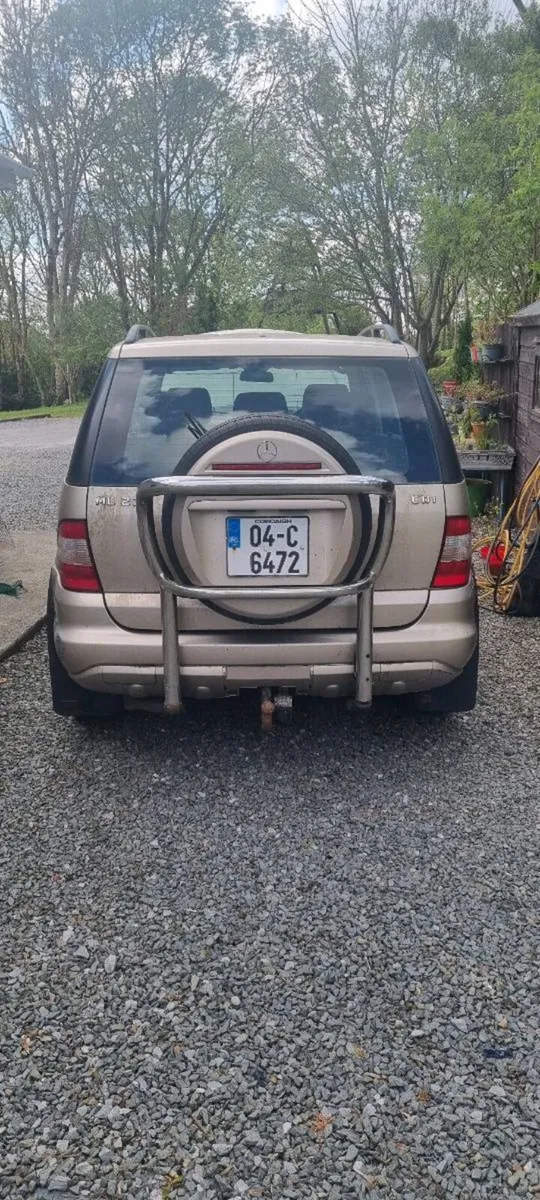 Mercedes ML 270 - Image 2