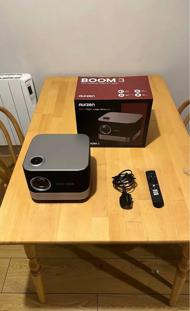 Projector - Home Cinema - Smart Projector - Image 3