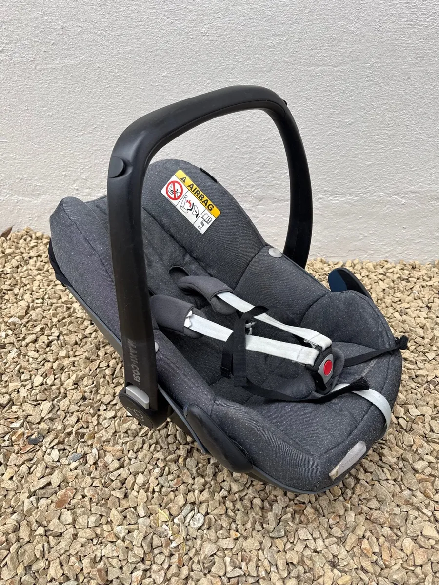Maxi Cosi  Pebble Plus Baby Seat - Image 1