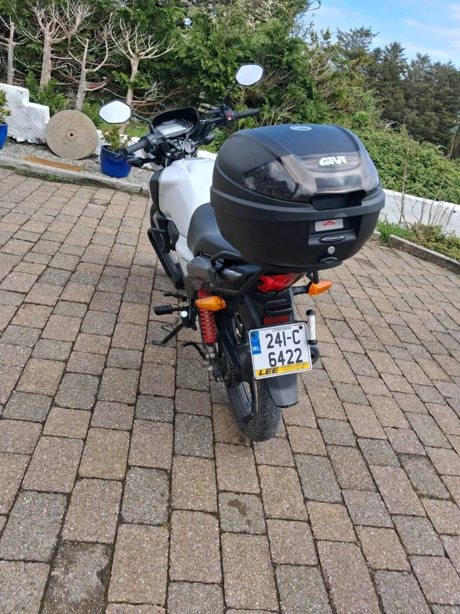 Honda CB125F - Image 2
