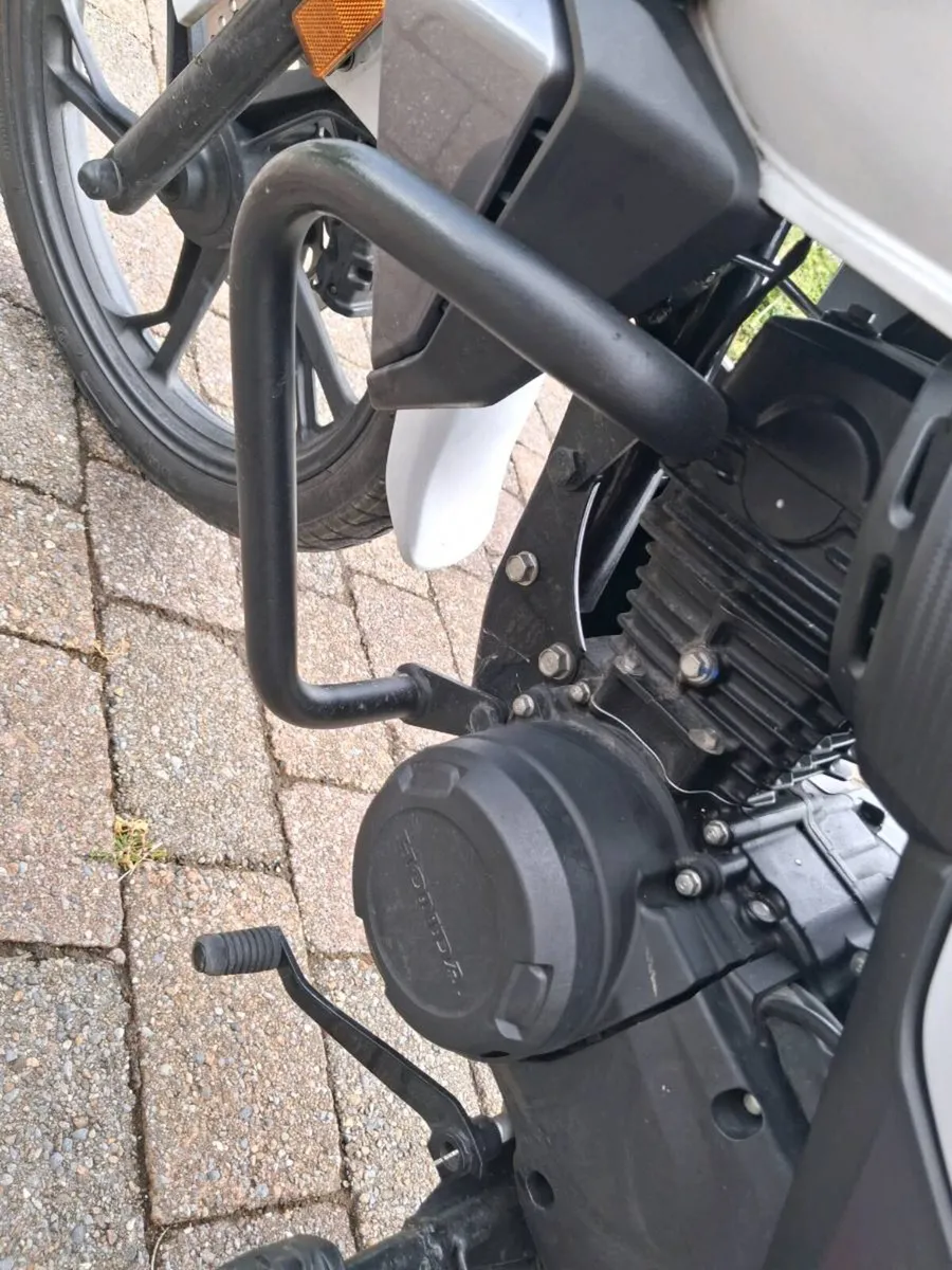Honda CB125F - Image 3