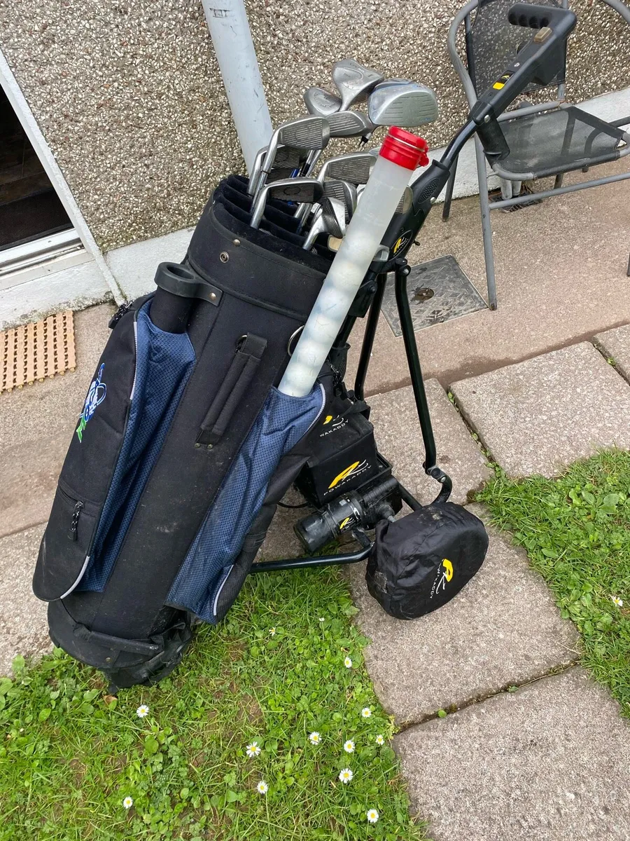 Golf Clubs and trolley - Image 4
