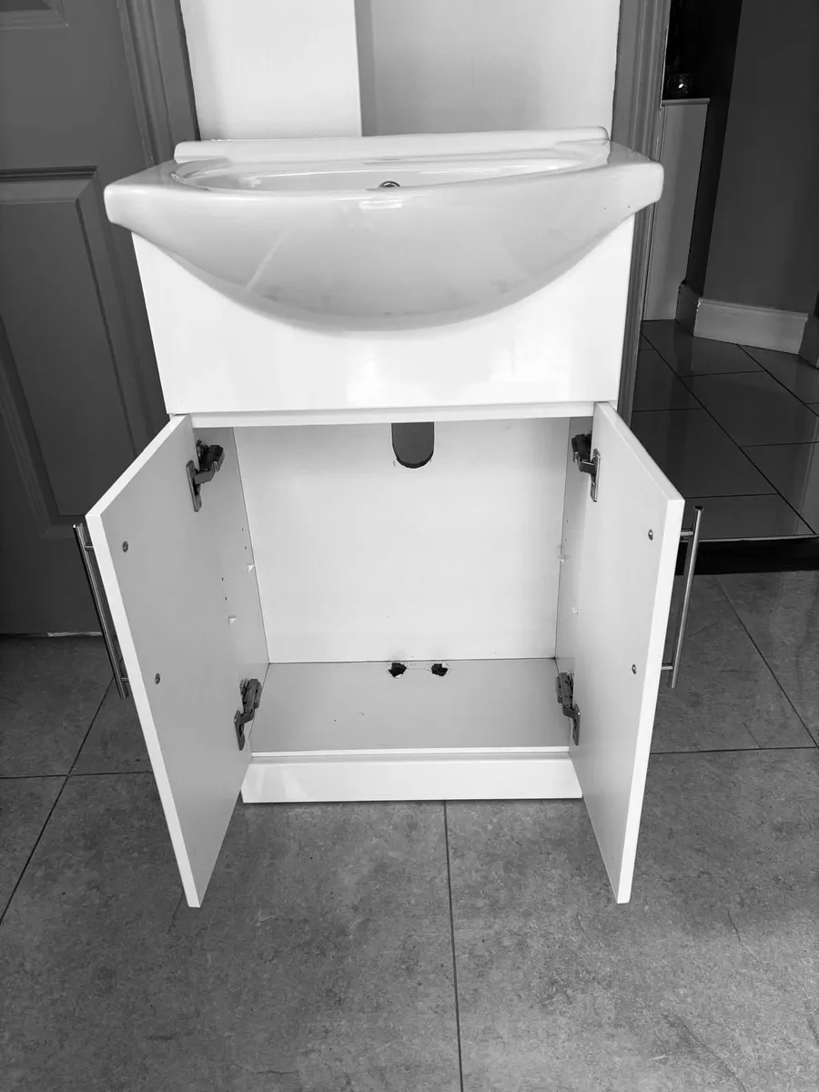 Bathroom Basin Unit - Image 2