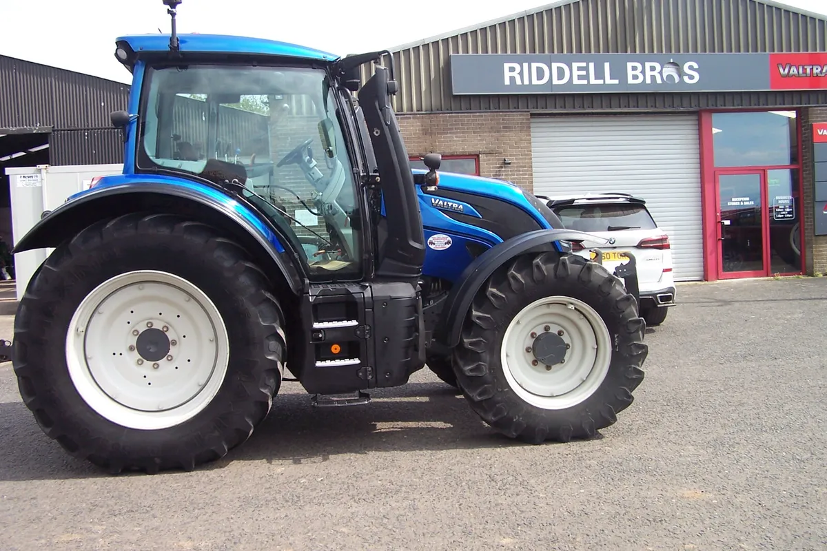 2019 Valtra N174A - Image 1