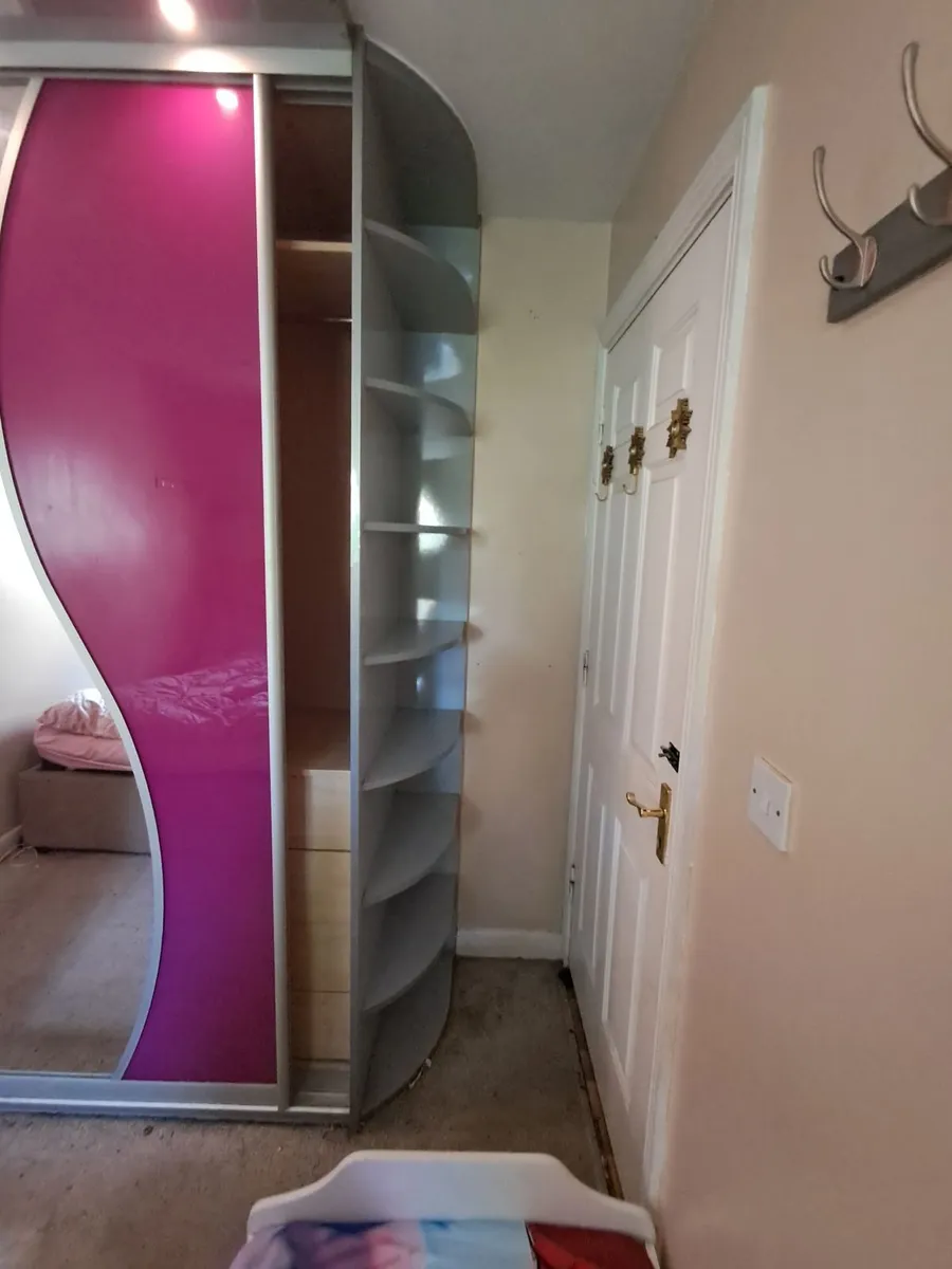 Sliderobe - Image 3