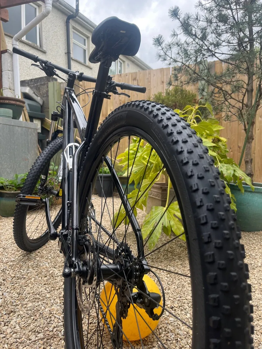 Mountain bike Trek Marlin 5 – Like New - Image 2
