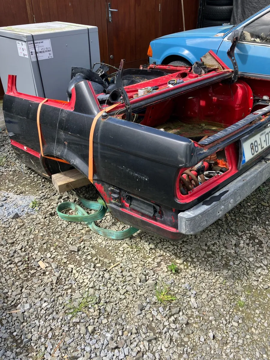 Car - Image 1