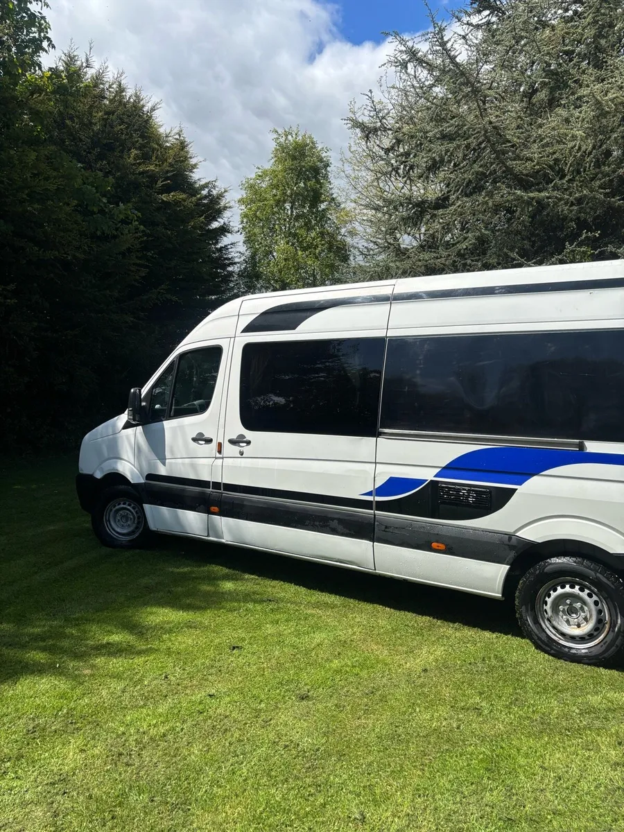 Camper van - Image 4