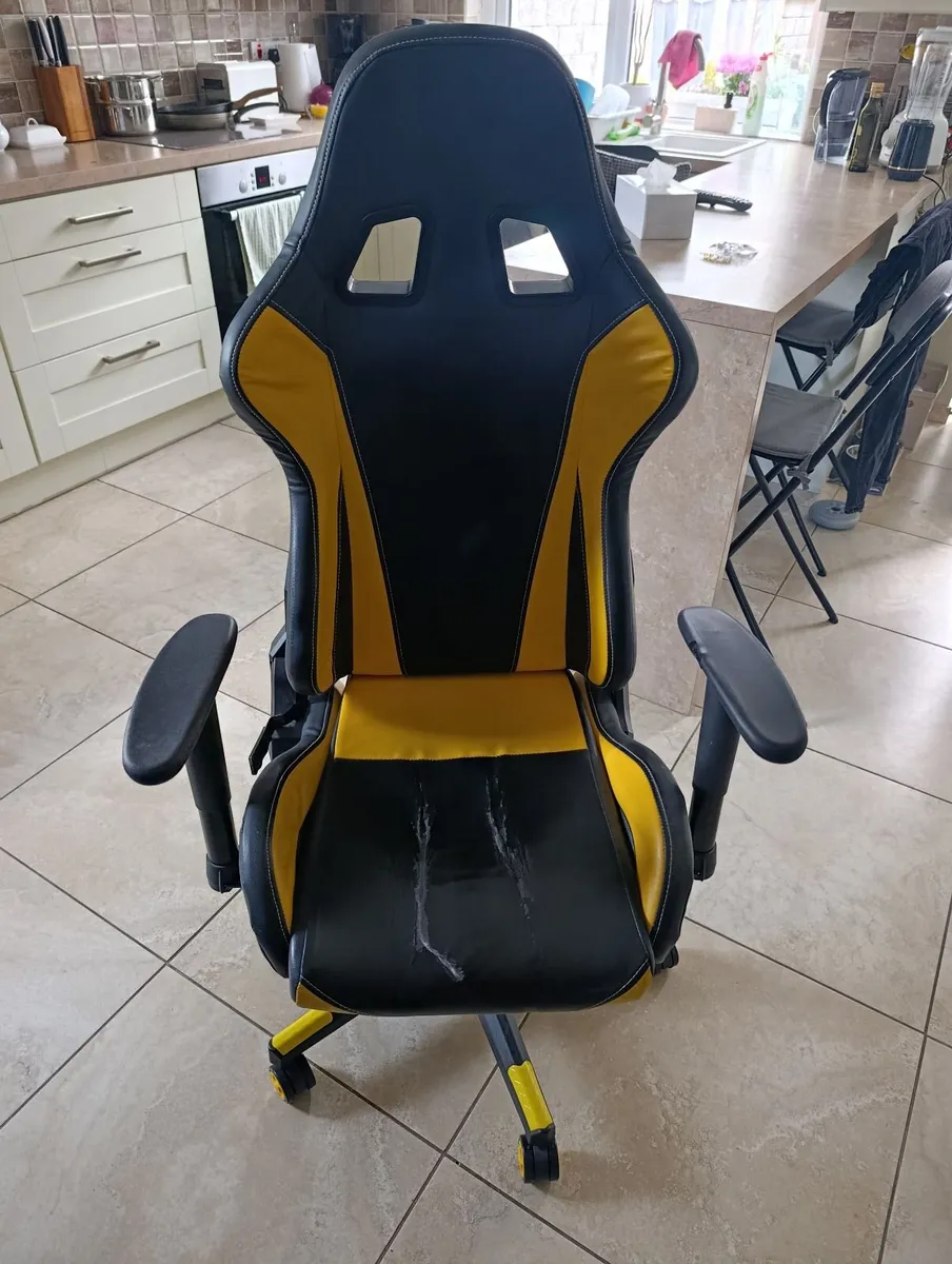 Gaming chair - Image 3