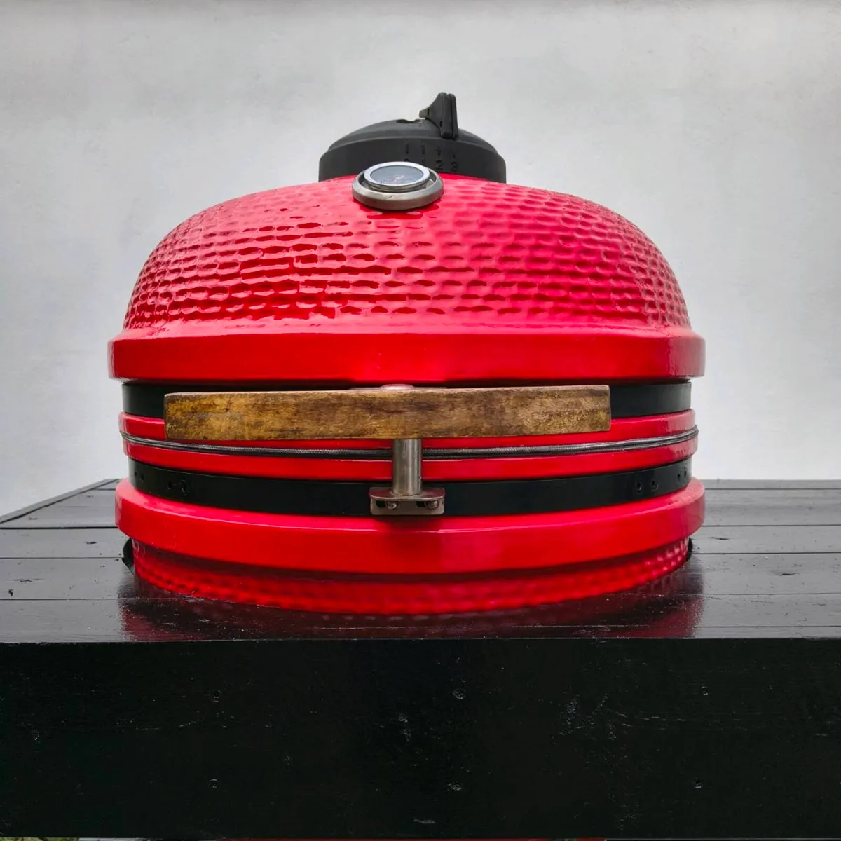 24" Ceramic Kamado & Custom Table with Parasol - Image 2