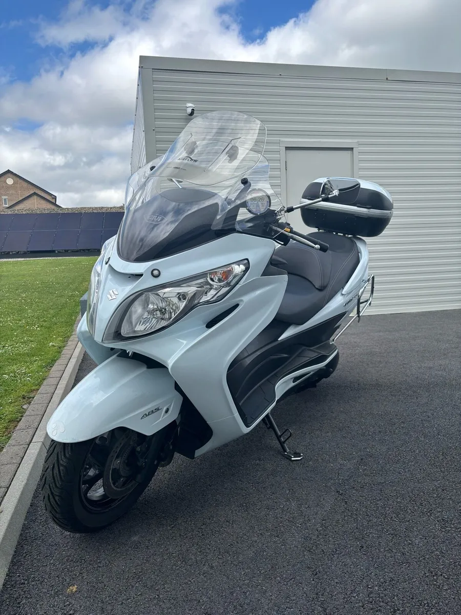 Suzuki Burgman AN400 2016 - Image 1
