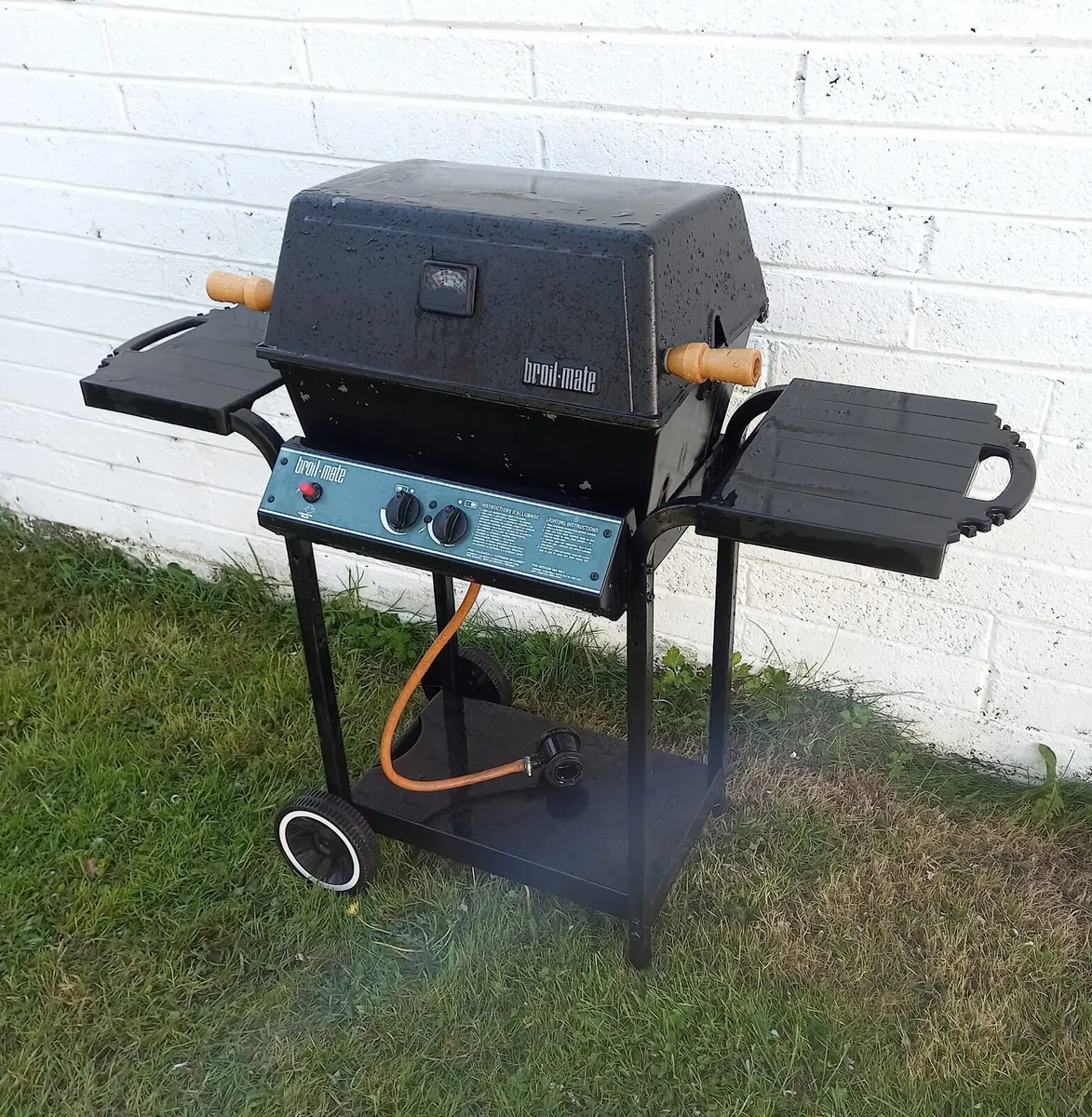 Broil mate gas bbq for sale - Image 2