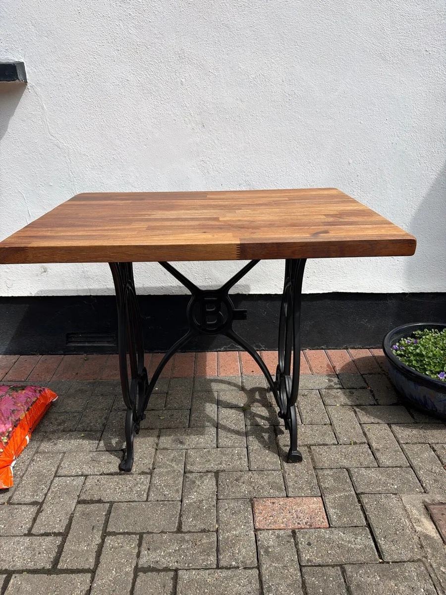 Industrial Style Wooden Table – Cast Iron Base