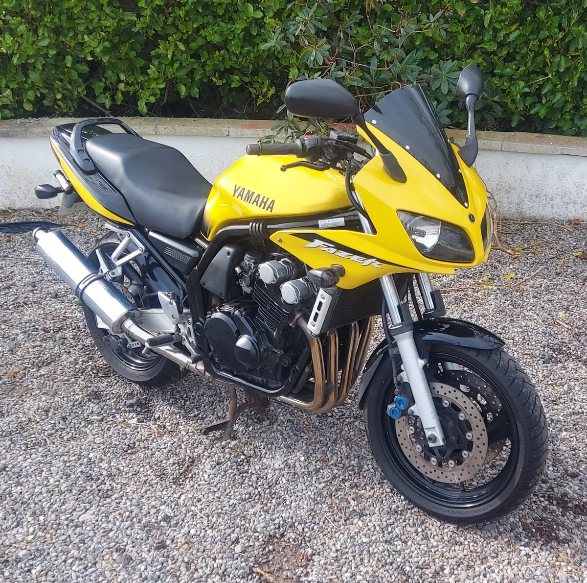 Yamaha FZS600 - Image 4