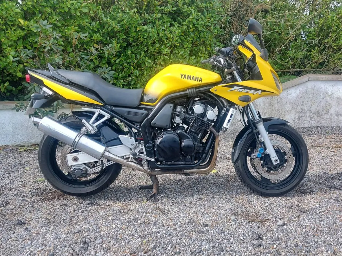 Yamaha FZS600 - Image 2