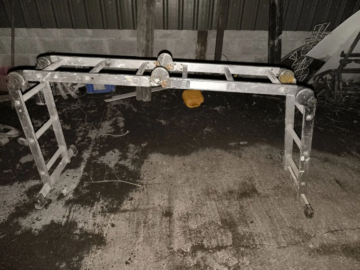 Foldable Ladder - Image 1