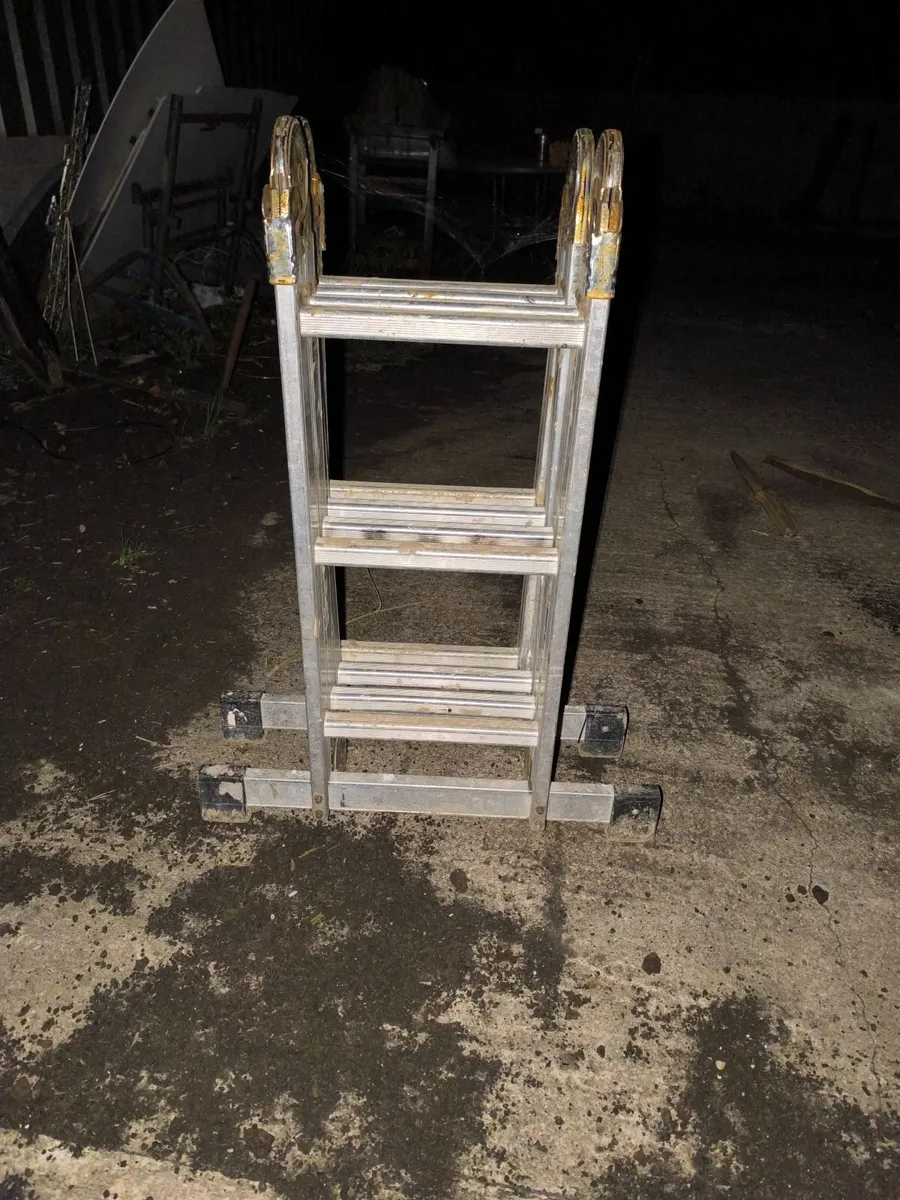 Foldable Ladder - Image 3