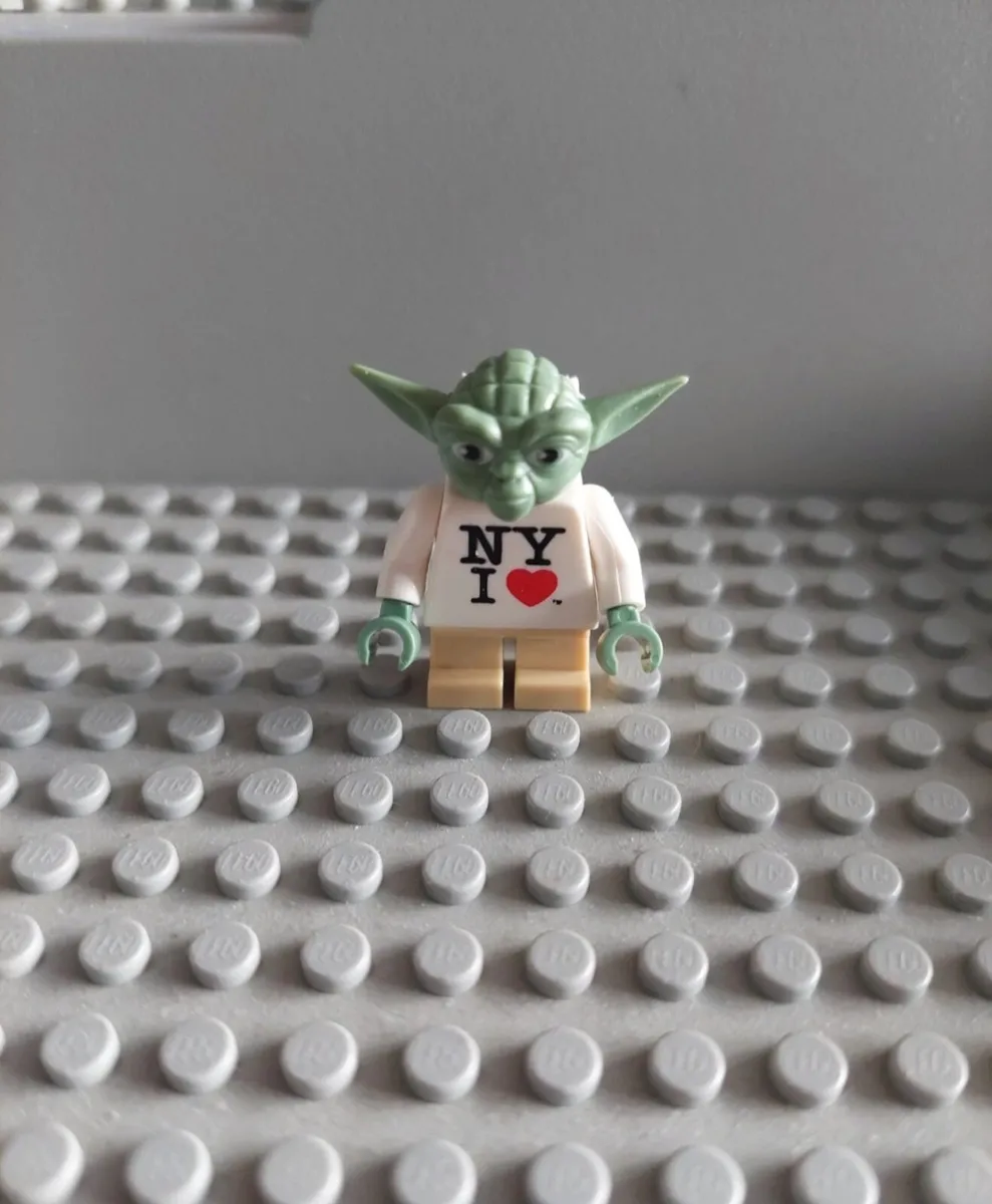 Lego nyc figure real with official lego logo - Image 4