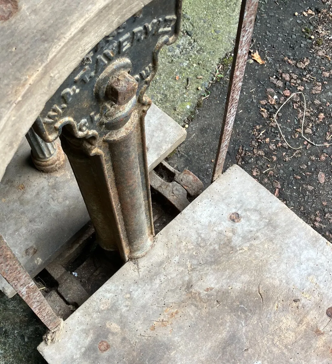 antique avery scales - Image 3
