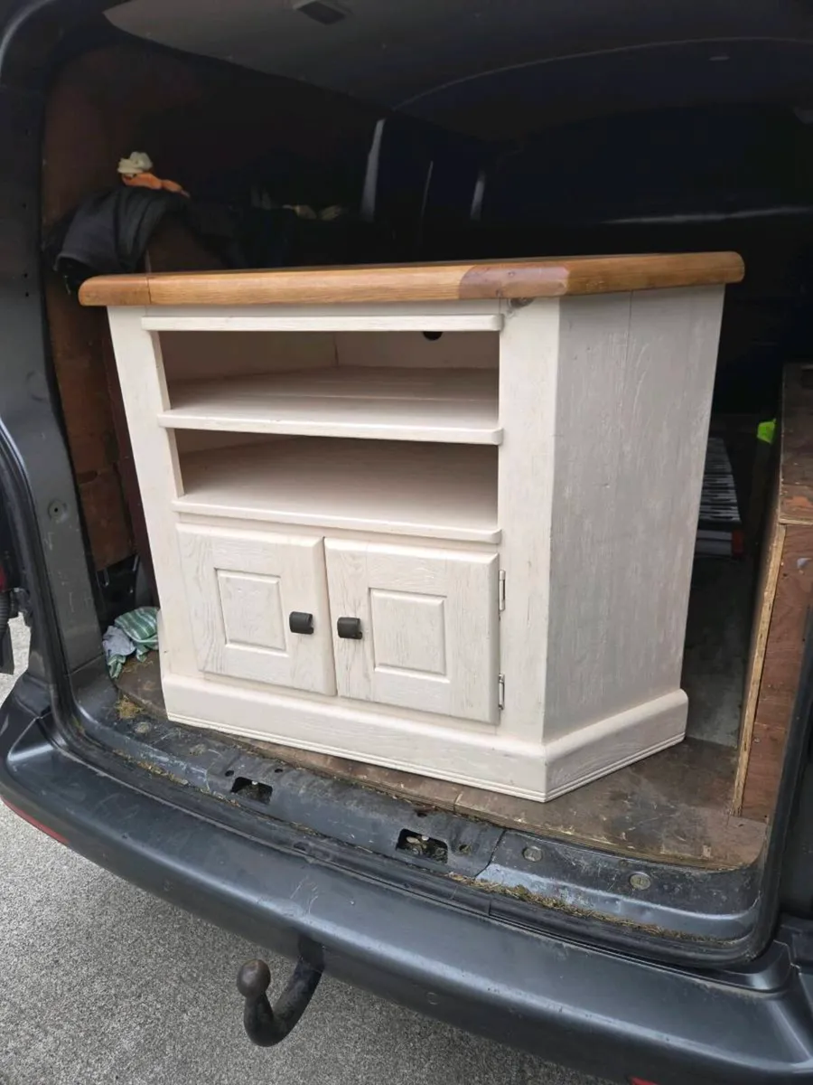 Tv stand - Image 1