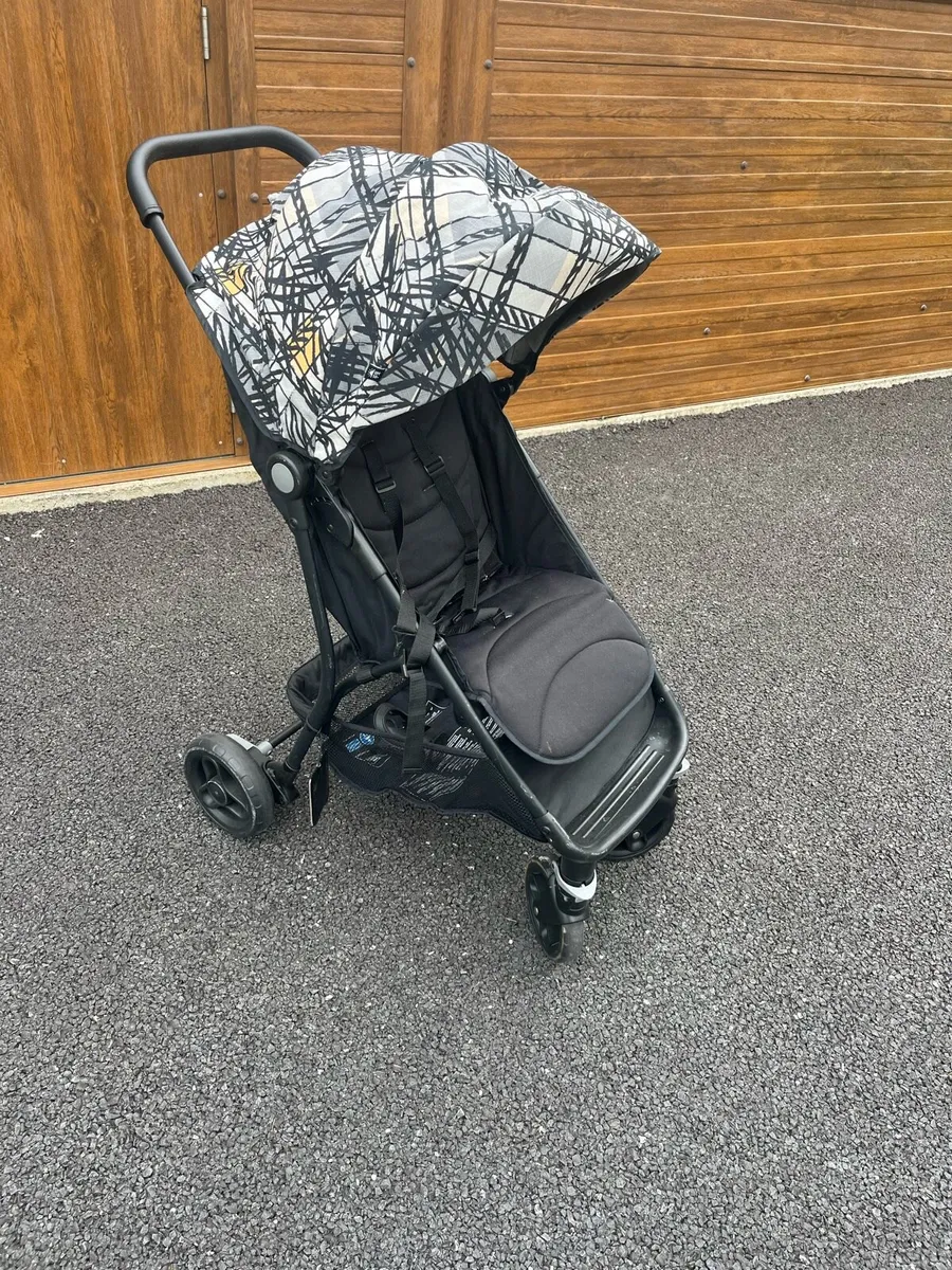 Graco Breaze Air Stroller Couture Graphite - Image 1
