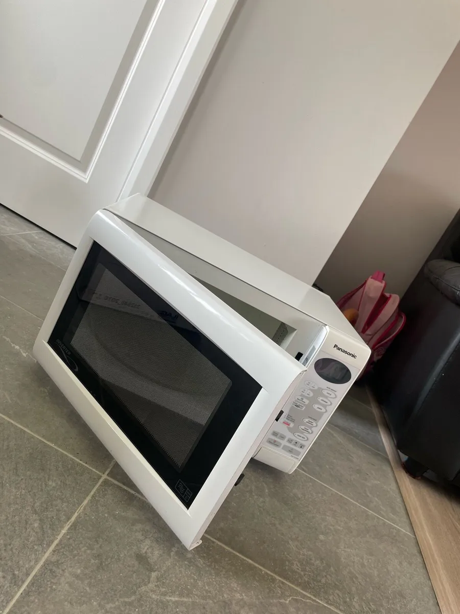 Microwave - Image 3