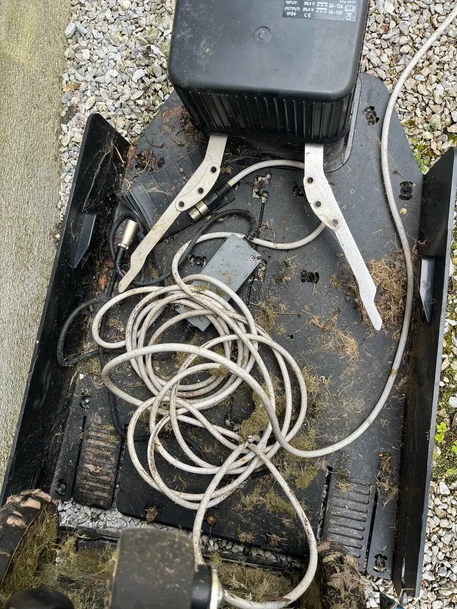 Robot lawnmover - Image 2