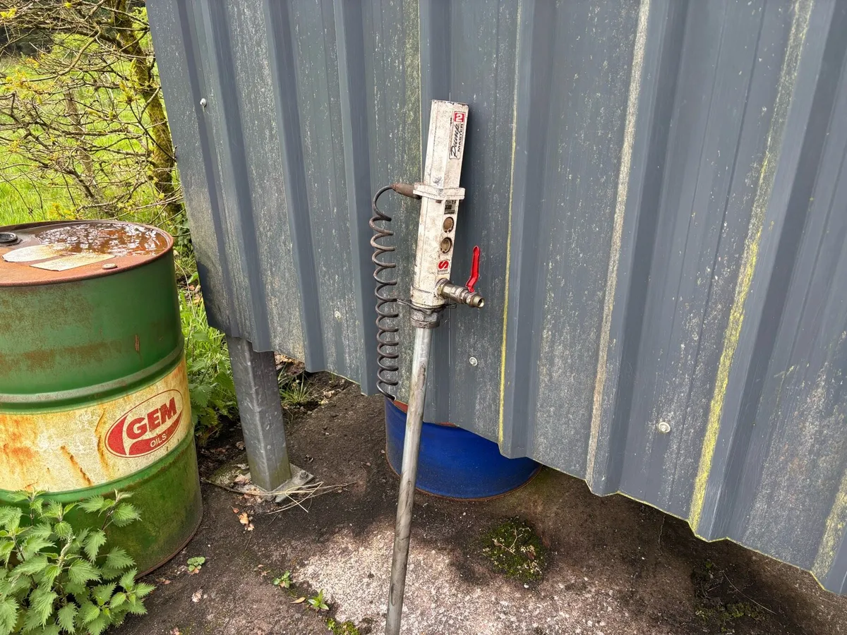 Oil tank - Image 2
