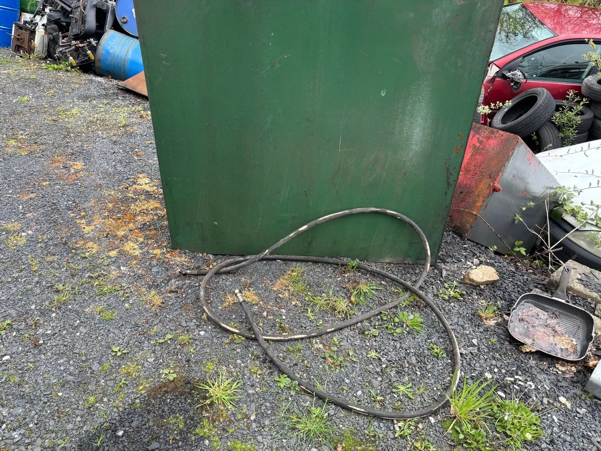 Oil tank - Image 3