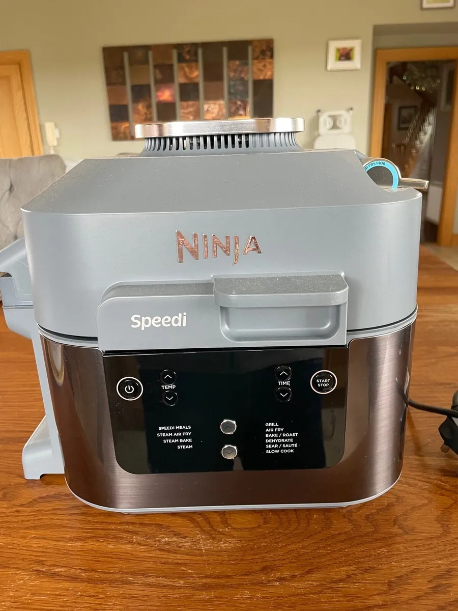 Ninja Speedi 10 in 1 rapid cooker - Image 1