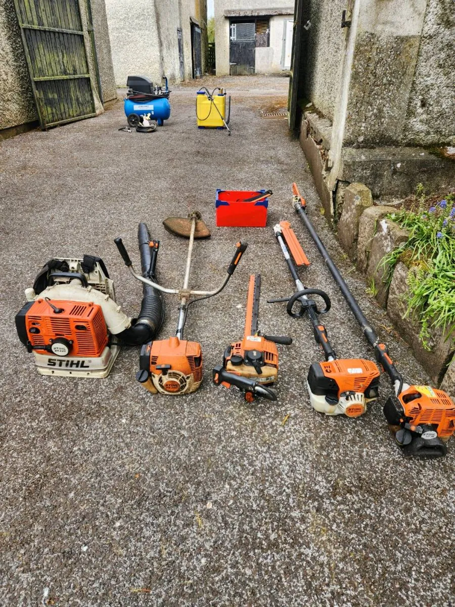 Garden equipment - Image 1