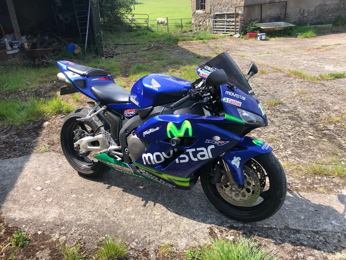 Honda CBR RR Fireblade - Image 1