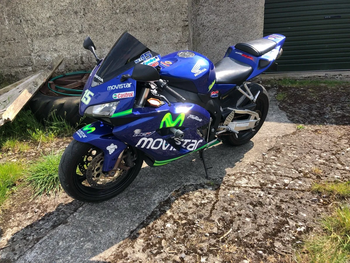 Honda CBR RR Fireblade - Image 2