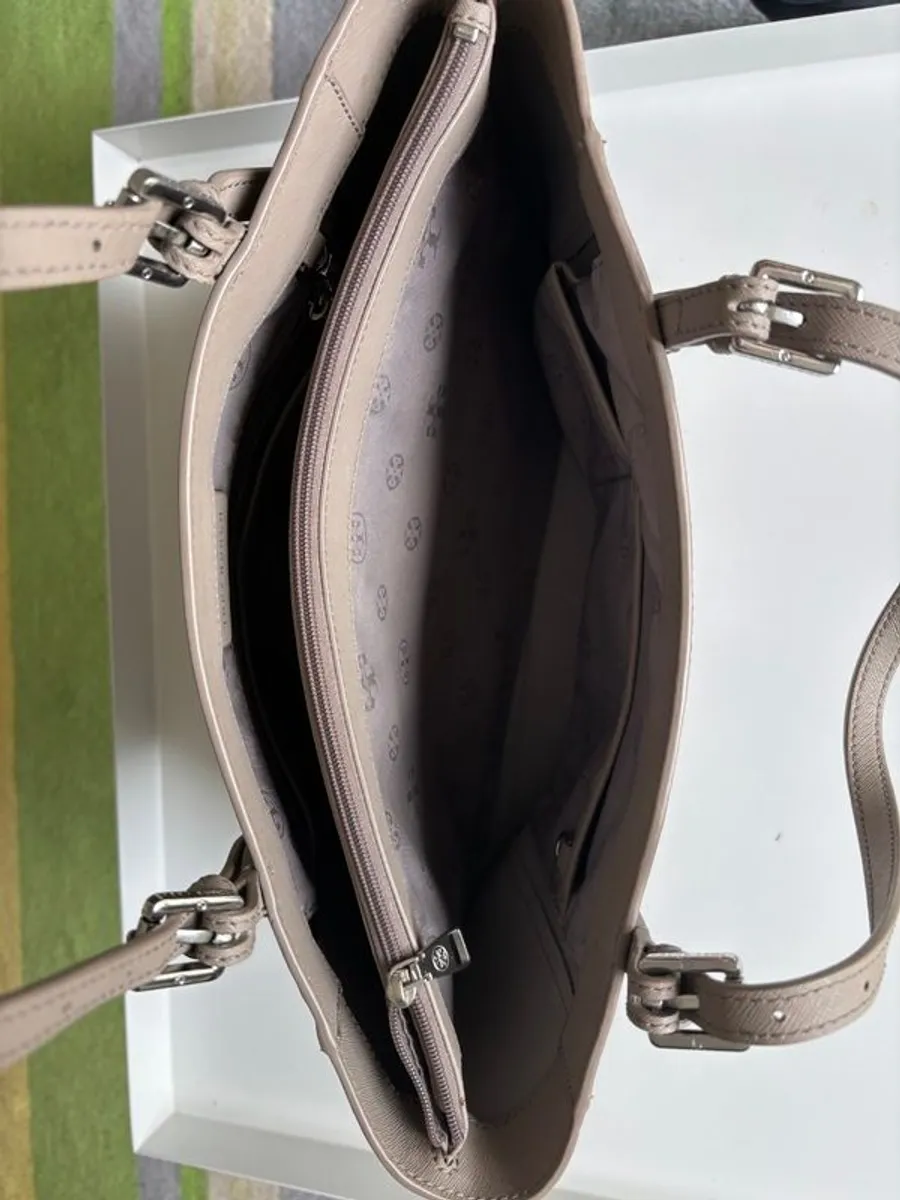 Tory Burch - Image 2