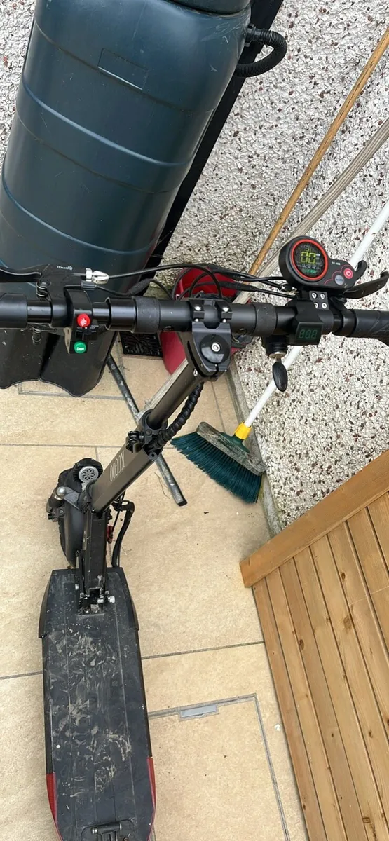 Kugoo scooter - Image 2