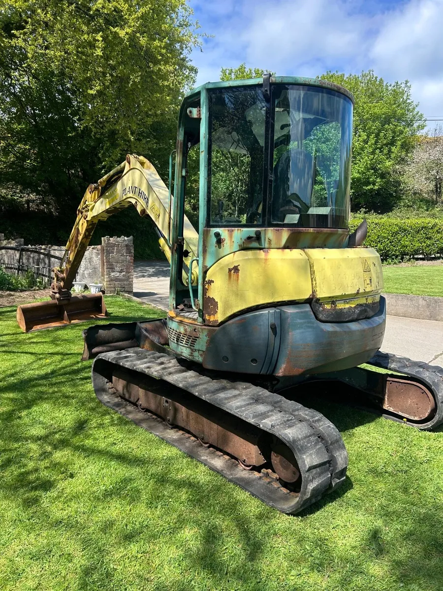 Yanmar 5.5 ton digger - Image 2